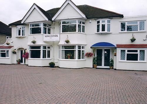 Nonsuch Park Hotel Epsom Buitenkant foto